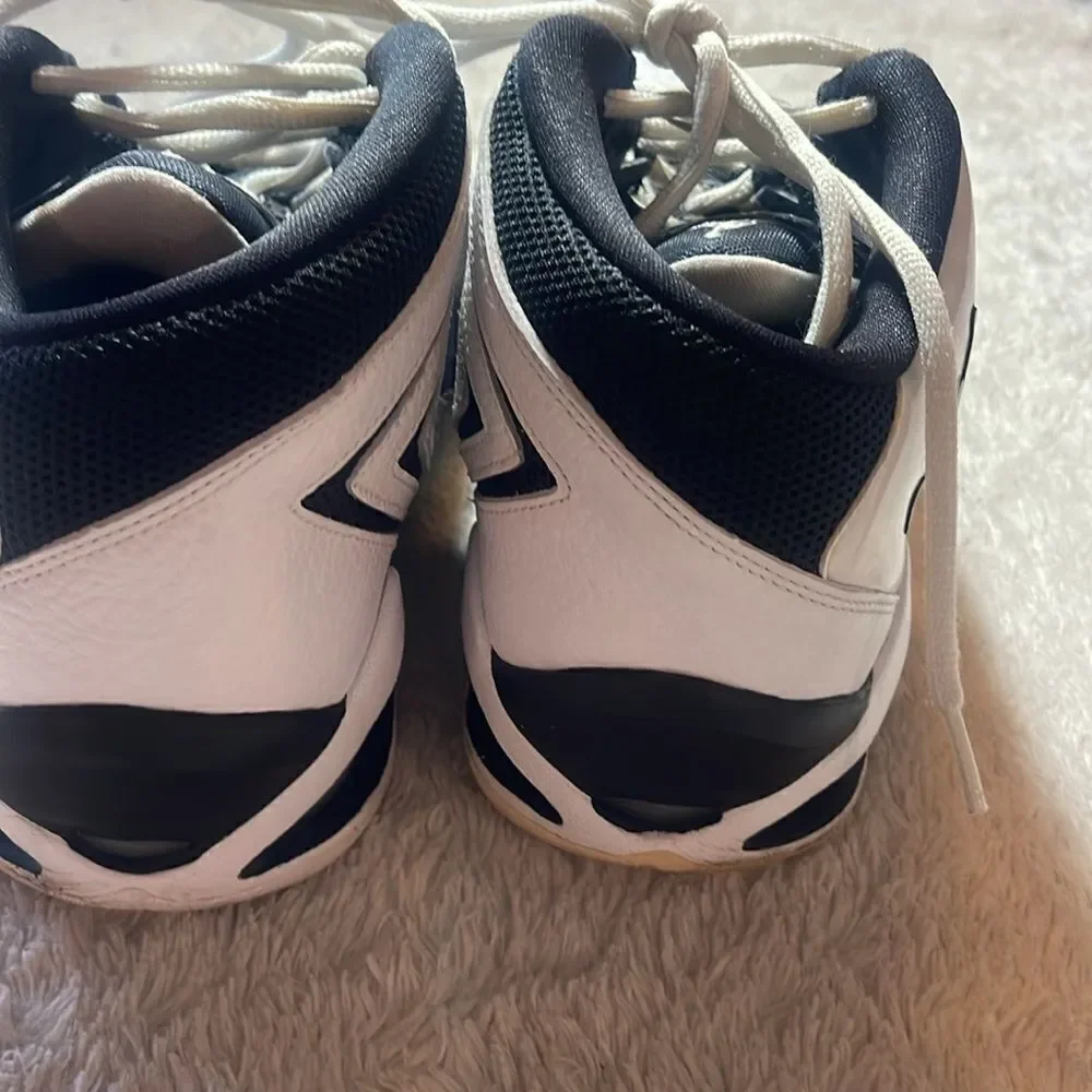 Nike air Jordans 2011 sneakers size 10.5